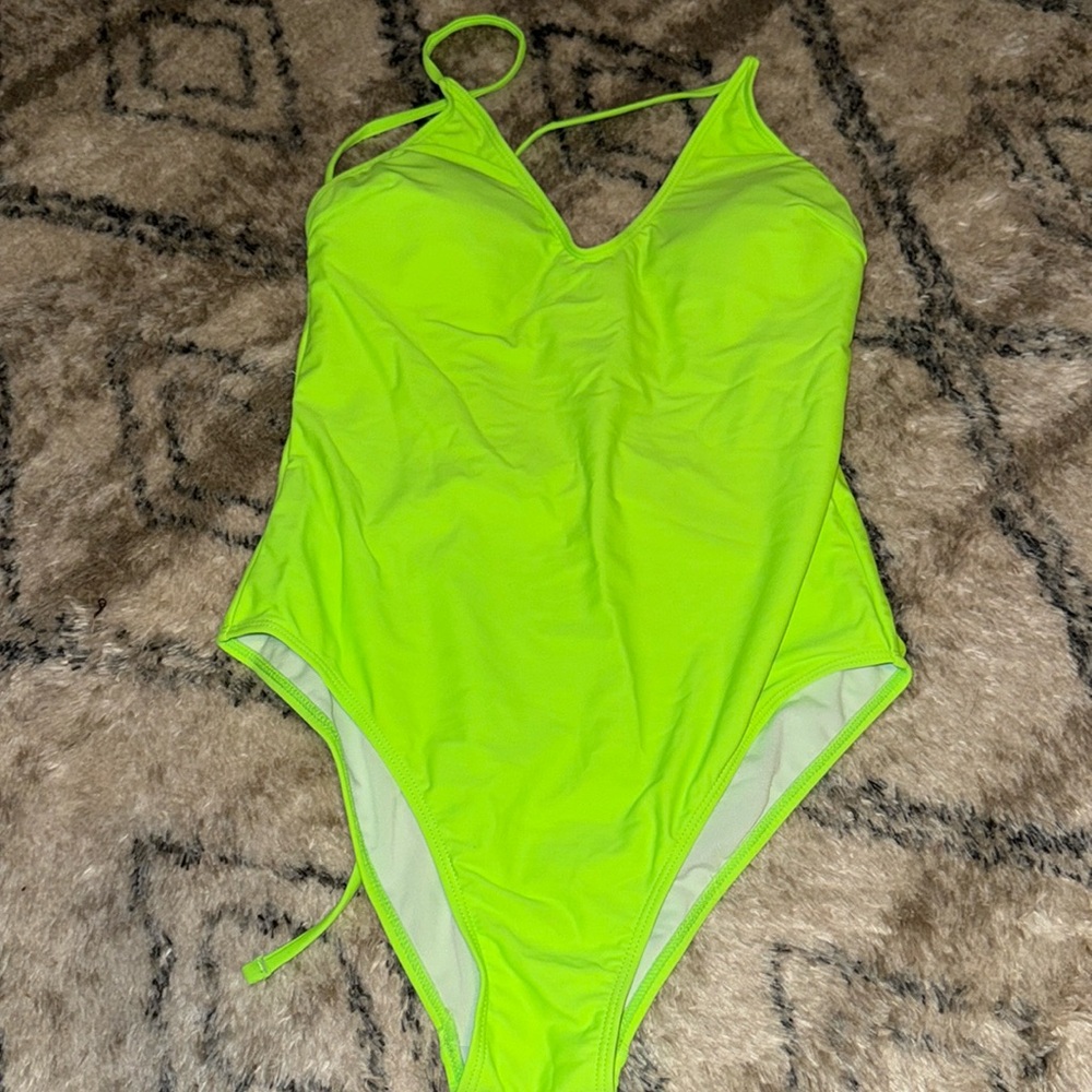 NEW Cute lime green swimsuit
